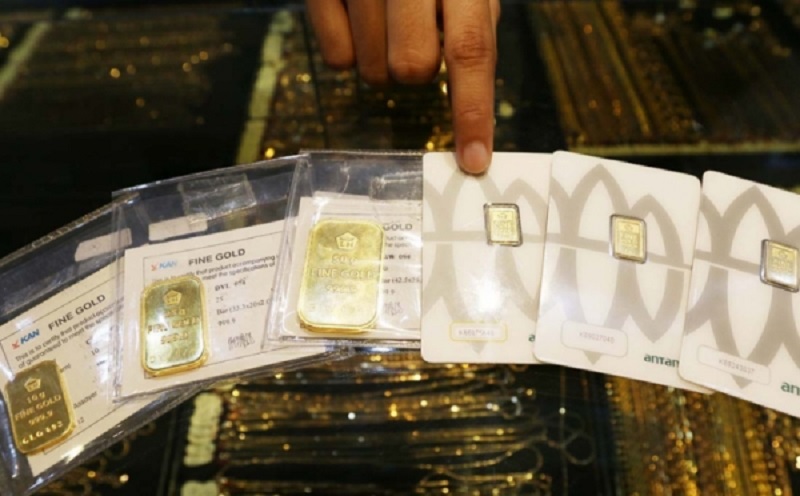 Harga Emas Antam Turun Rp30.000 Jadi Rp2.807.000 per Gram